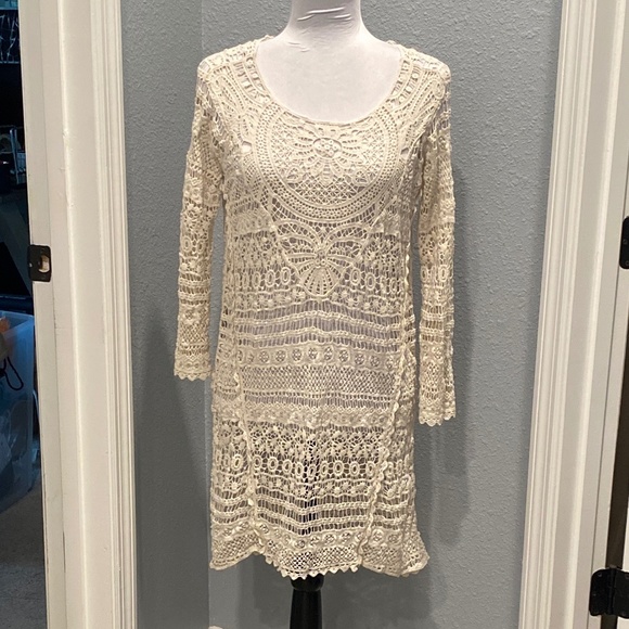 Dresses & Skirts - Crochet Hi Lo Dress